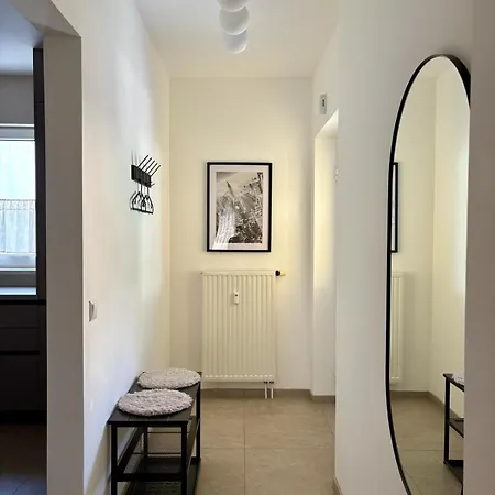 Fresh Upstairs & Free Parking Грац