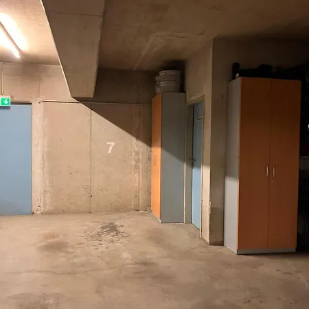 Fresh Upstairs & Free Parking 公寓 *