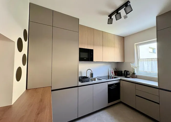 Apartment Fresh Upstairs & Free Parking Graz