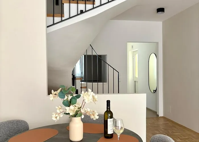 Fresh Upstairs & Free Parking Apartamento Graz