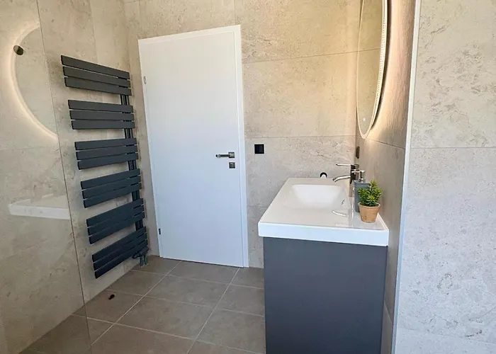 Fresh Upstairs & Free Parking * Graz